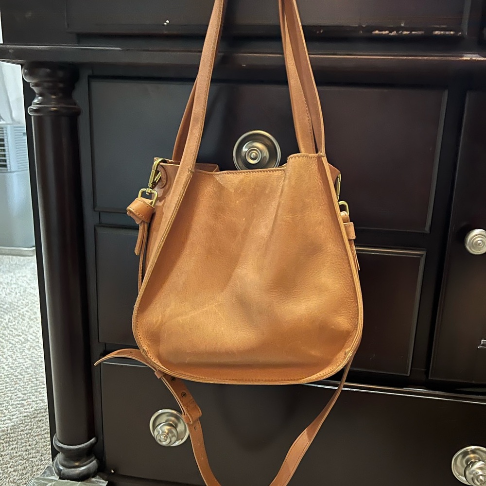 Madewell Elegant Tan Leather Shoulder Bag/crossbody